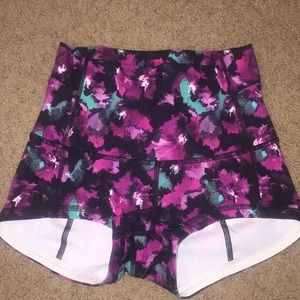 Lululemon Athletica Spandex Shorts. Size 4.